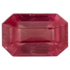 Pierre précieuse taille octogonale saphir rose 1,73 carat