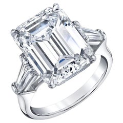 Anello con diamante taglio smeraldo da 17.32 carati  Tipo IIA  Colore D, limpidezza impeccabile