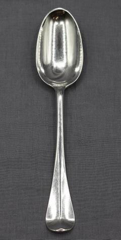1732 Englischer Tischlöffel aus Sterlingsilber von James Wilkes