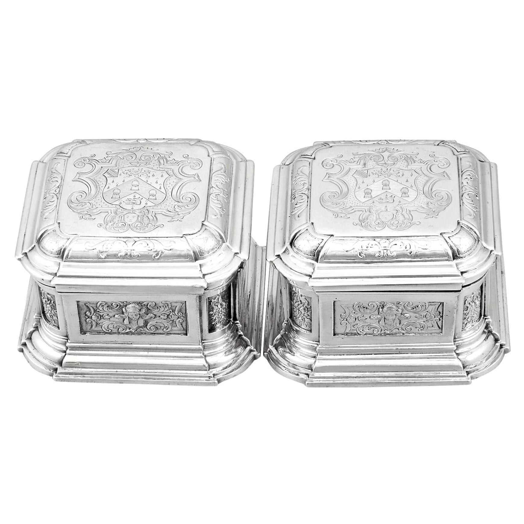 Boîtes de toilette en argent sterling George II 1733 en vente
