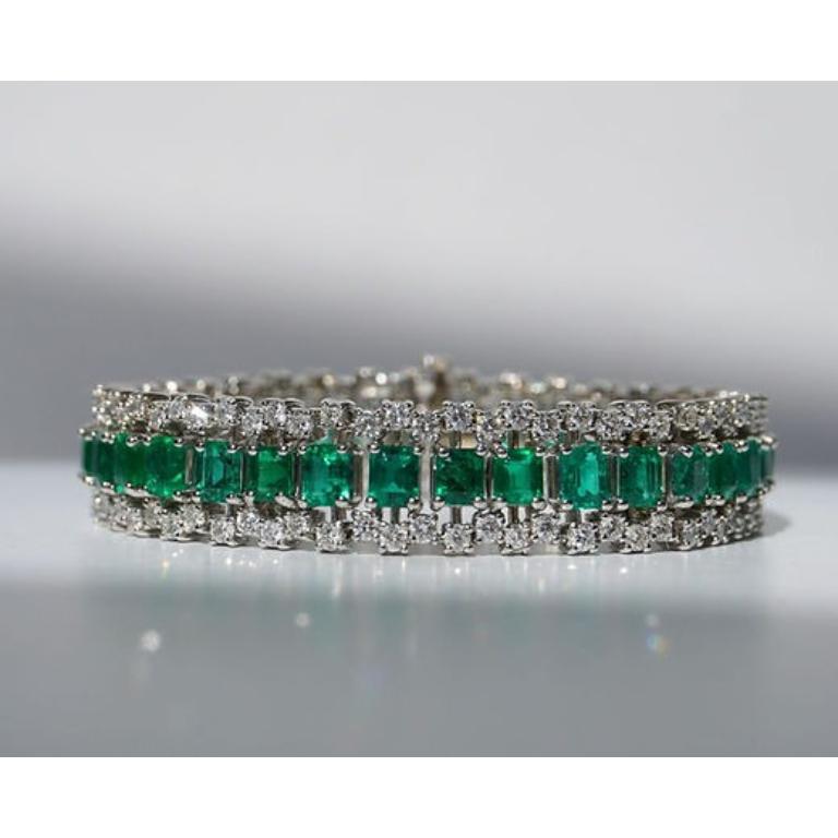 Emerald Weight: 17.39 ct, Measurements: 5x4 mm (36 pcs), Diamond Weight: 6.54 ct, Metal: Platinum, Metal Weight: 62.71 gm, Length: 7 Inches, Birthstone: May, Origin: Zambia