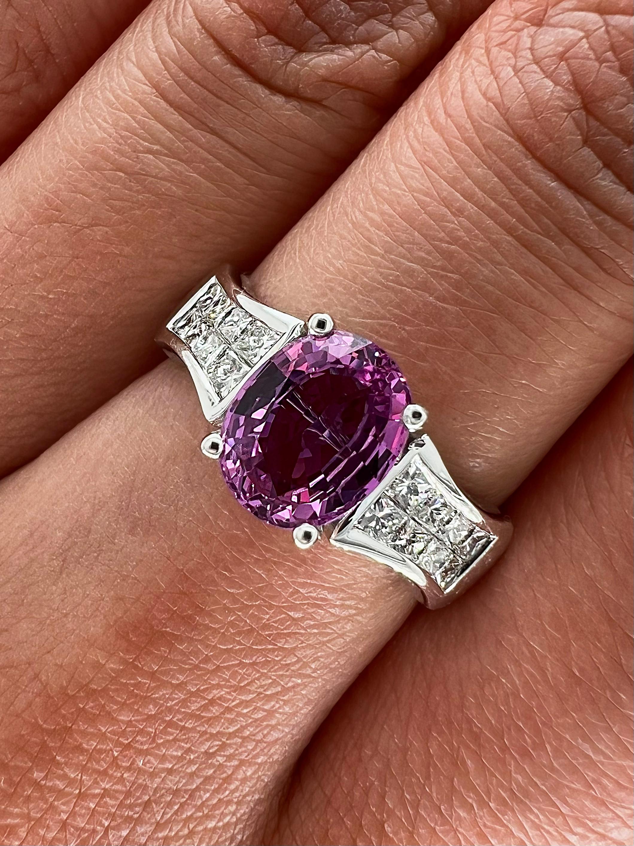 2.33 Total Carat Pink Sapphire Diamond Ladies Ring In New Condition For Sale In New York, NY