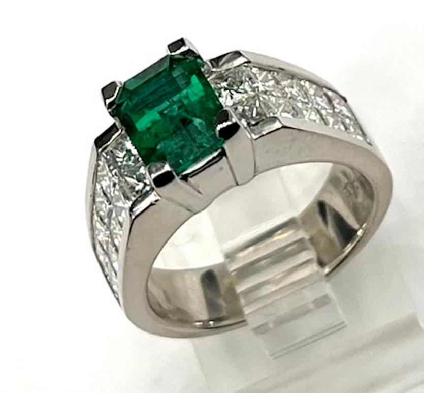 This is an incredibly beautiful emerald. The pictures do not do it justice.  The color is rich and vibrant and the emerald is very clean and clear. Most emeralds are milky looking and do not have much shine to them. This emerald springs to life with