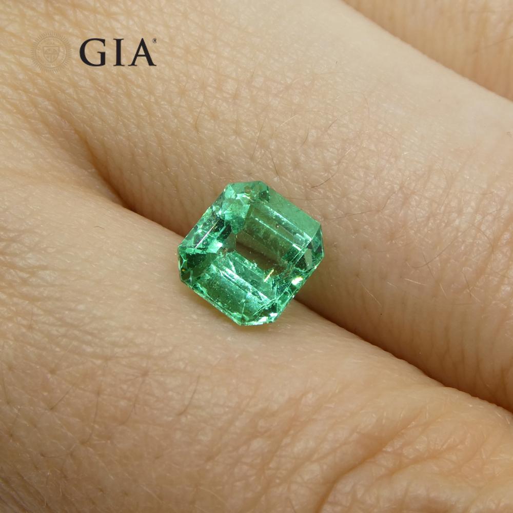 1.73ct Octagonal/Emerald Green Emerald GIA Certified Colombia   For Sale 9