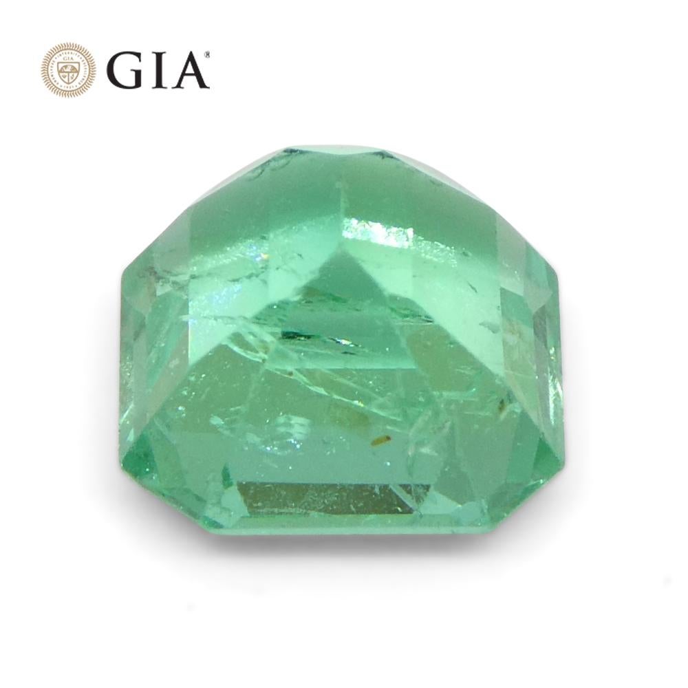 1.73ct Octagonal/Emerald Green Emerald GIA Certified Colombia   In New Condition For Sale In Toronto, Ontario