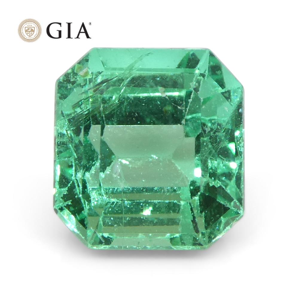 1.73ct Octagonal/Emerald Green Emerald GIA Certified Colombia   For Sale 3