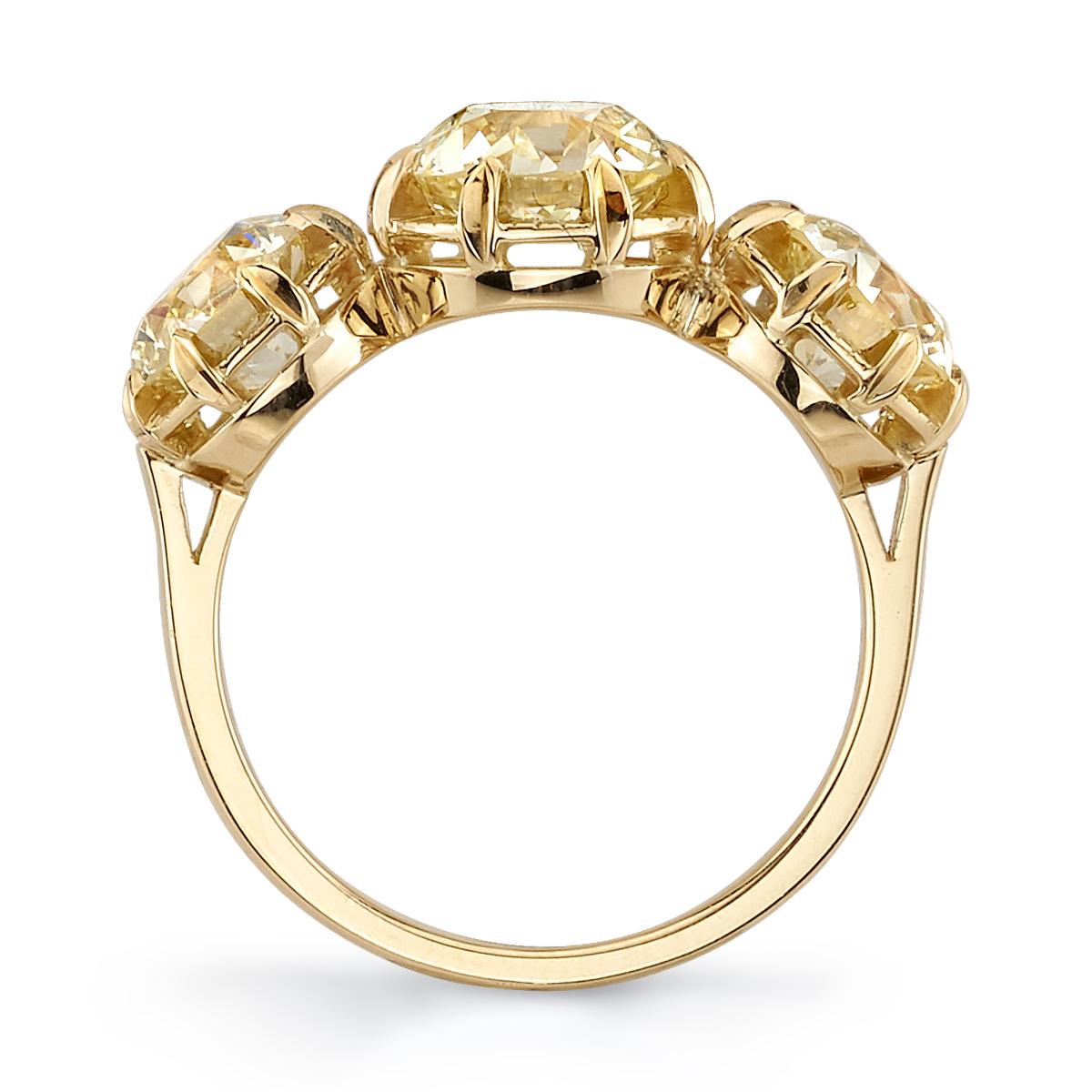 1.73 Carat QR/VS2 GIA Certified Old European Cut Diamond Set in an 18K Gold Ring In New Condition In Los Angeles, CA