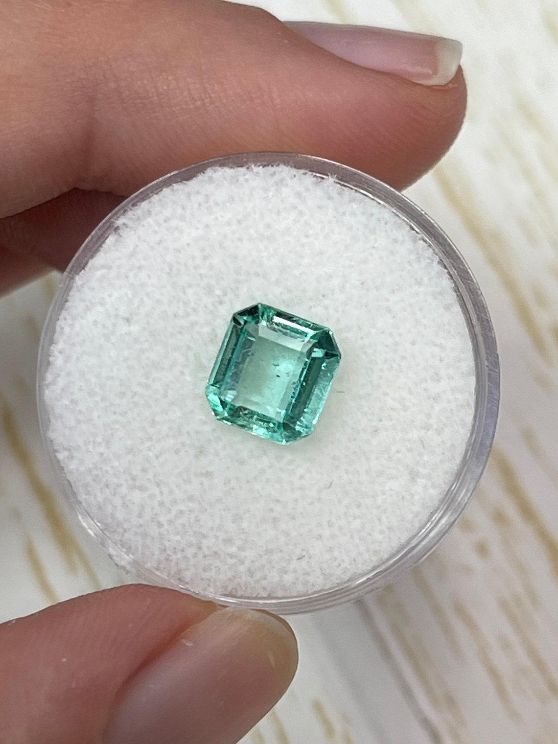 Smeraldo colombiano da 1,74 carati con taglio Asscher - Gemma di maggio pulita In condizioni Nuovo in vendita a Jupiter, FL