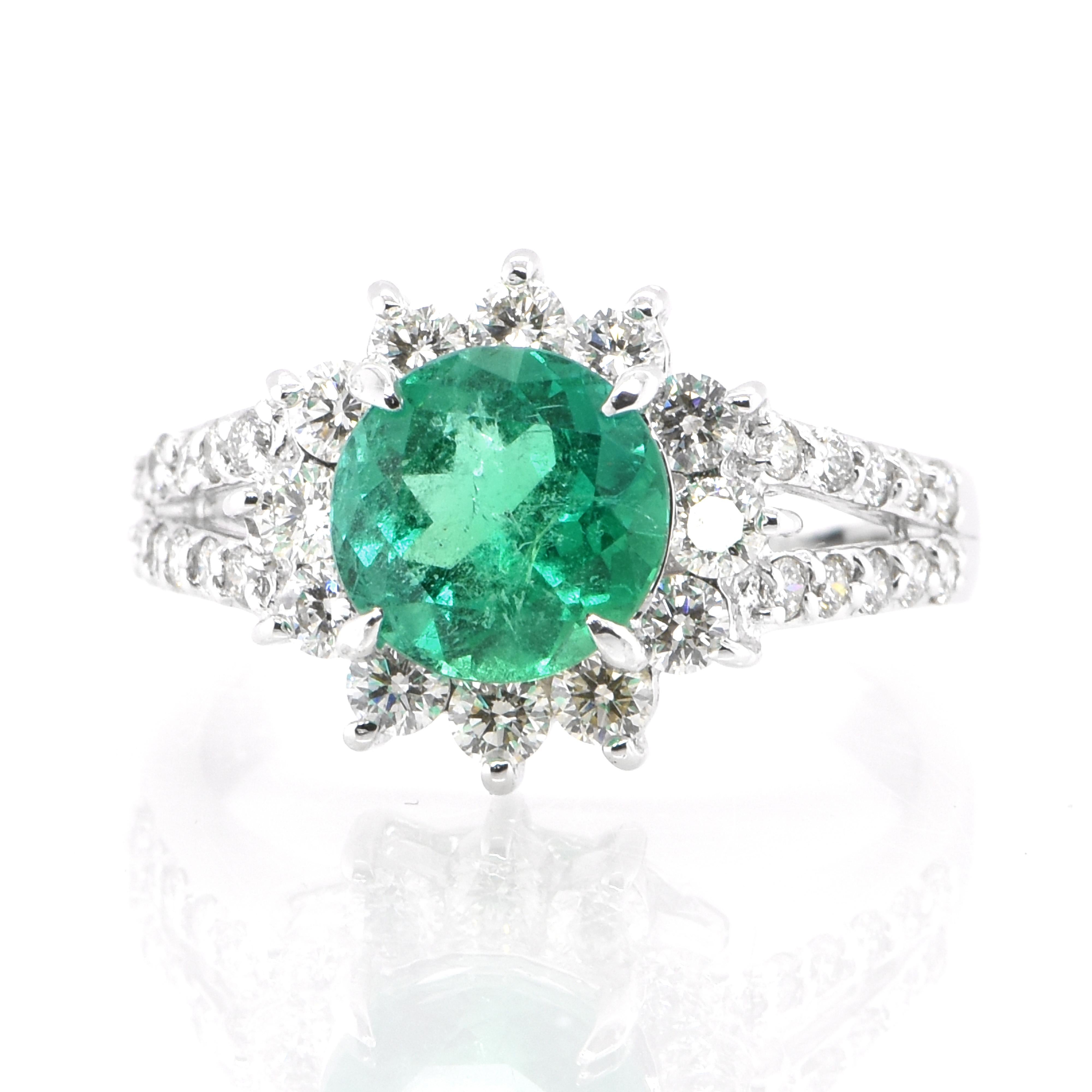 Modern 1.74 Carat Natural Colombian, Round-Cut Emerald and Diamond Ring Set in Platinum