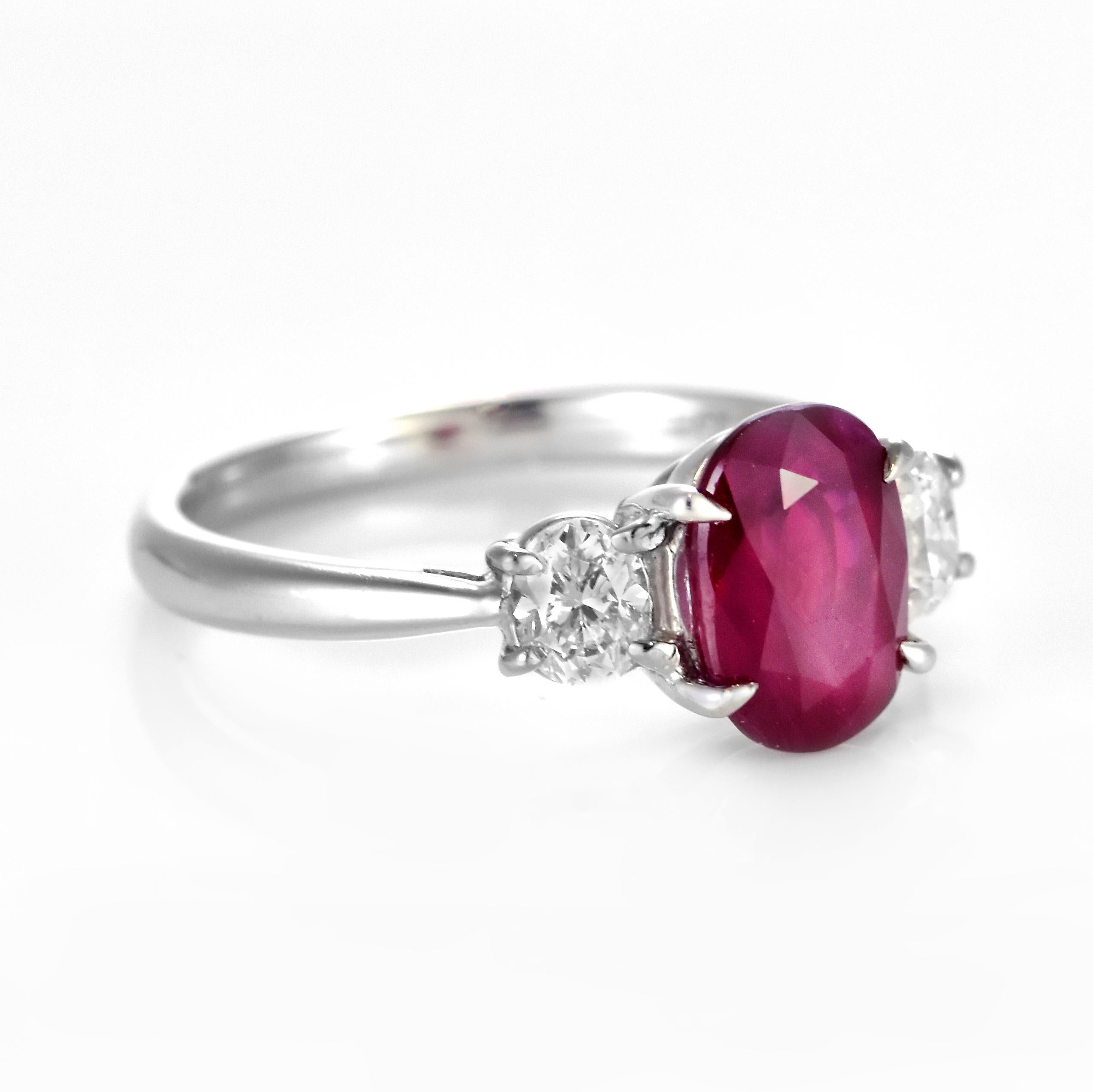 1.74 Carat Natural Ruby and Diamond Three Stone Ring Made in Platinum For Sale 3