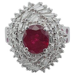 Anello Cocktail di Rubino da 1,738 carati in PT900