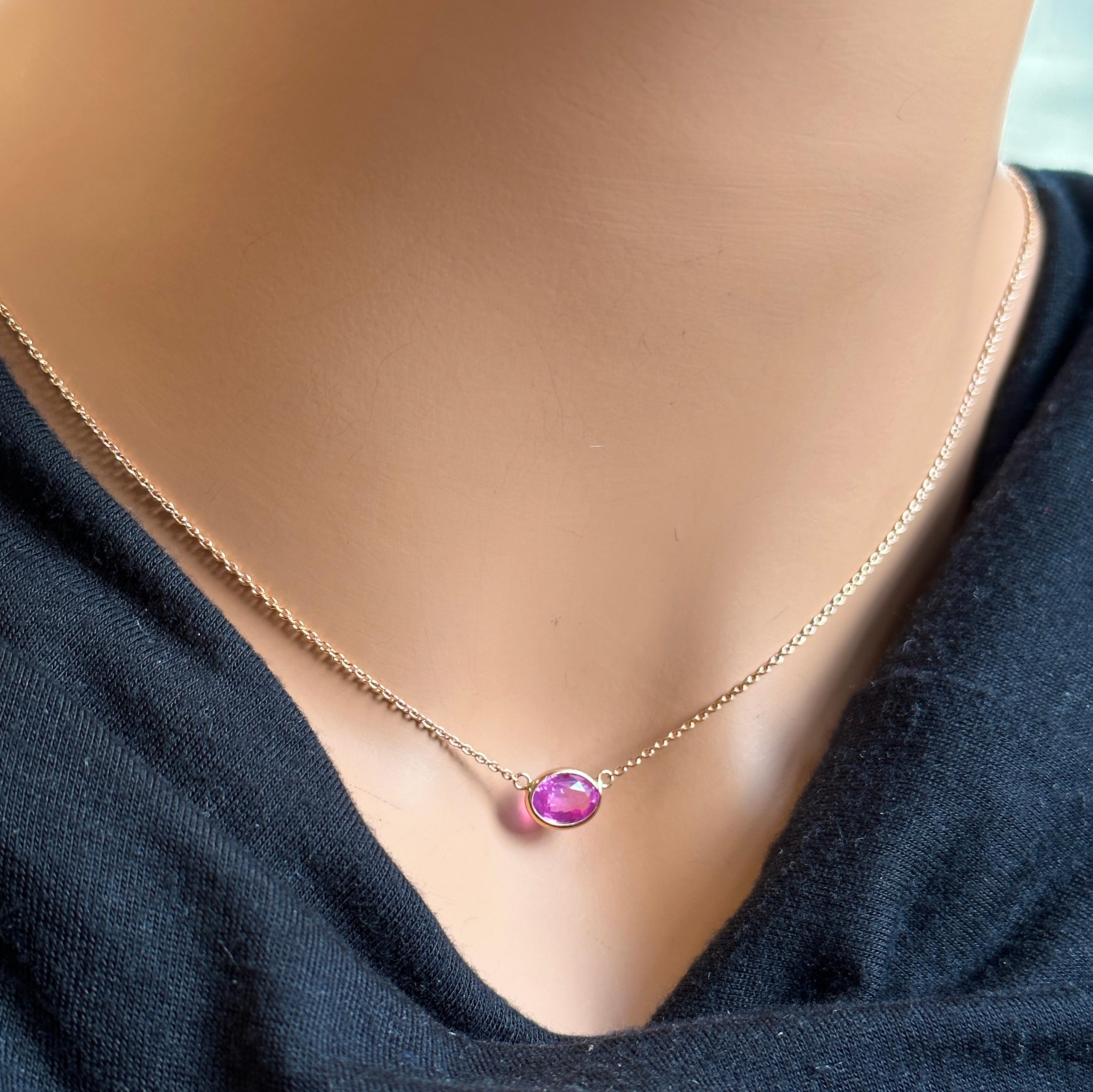 1.74 Ct Weight Certified Pink Sapphire Oval Cut Solitaire Necklace In 14K RG In New Condition For Sale In Chicago, IL