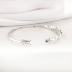1.74 Carat Zambian Emerald 1.60 Carat SI/H Mixed Diamond Bracelet 18k White Gold