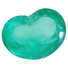 1.74 Carats Colombian Heart Shape Natural Emerald