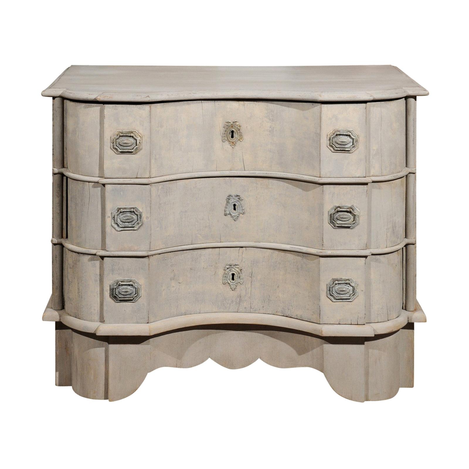 1740s Dutch Three-Drawer Serpentine Painted Wood Commode