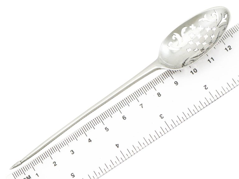 1740s Sterling Silver Mote Spoon For Sale at 1stDibs mote