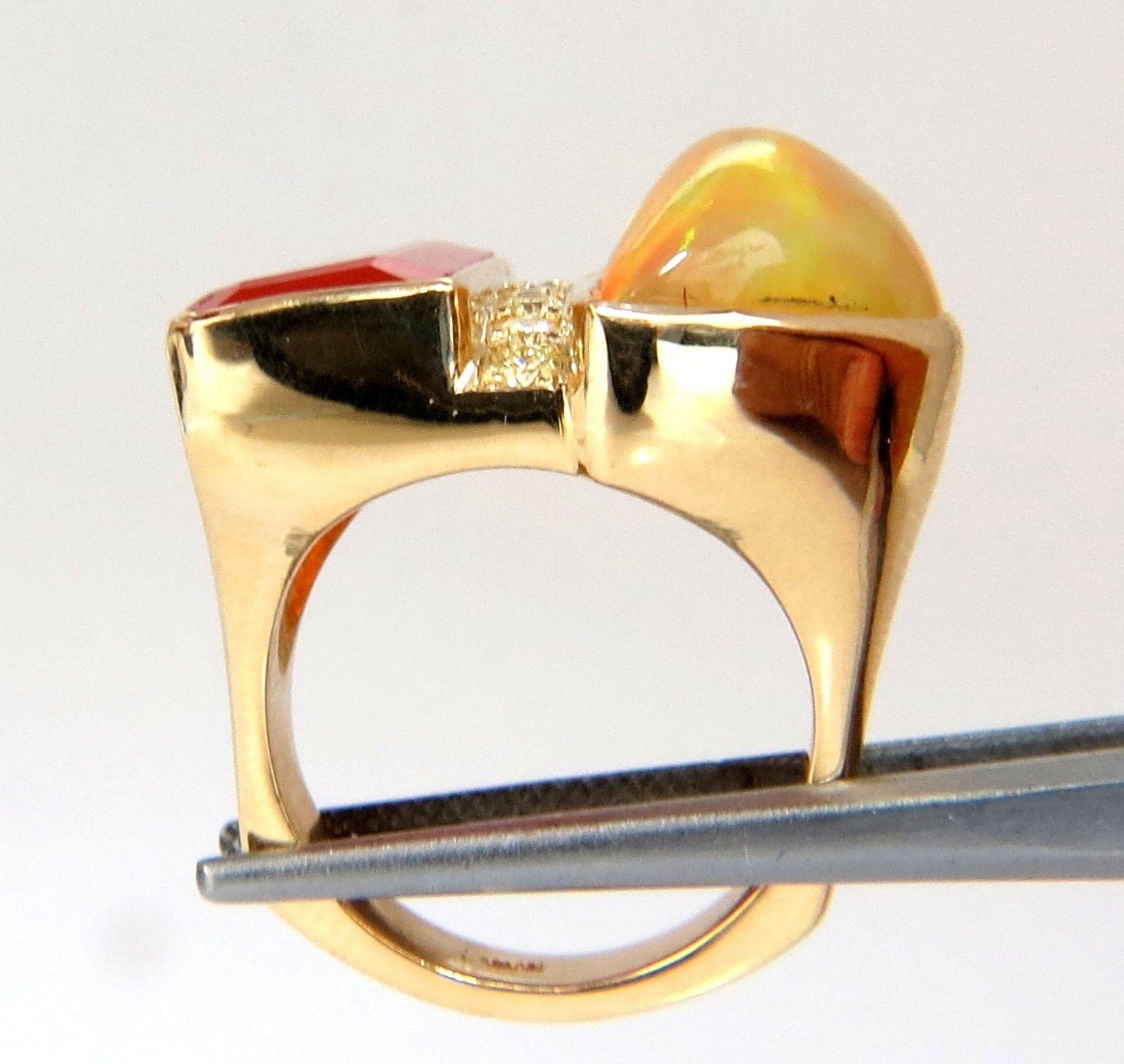 Taille émeraude Bague Prime Art déco en or 14 carats avec opale naturelle de 17,44 carats et grenats en vente