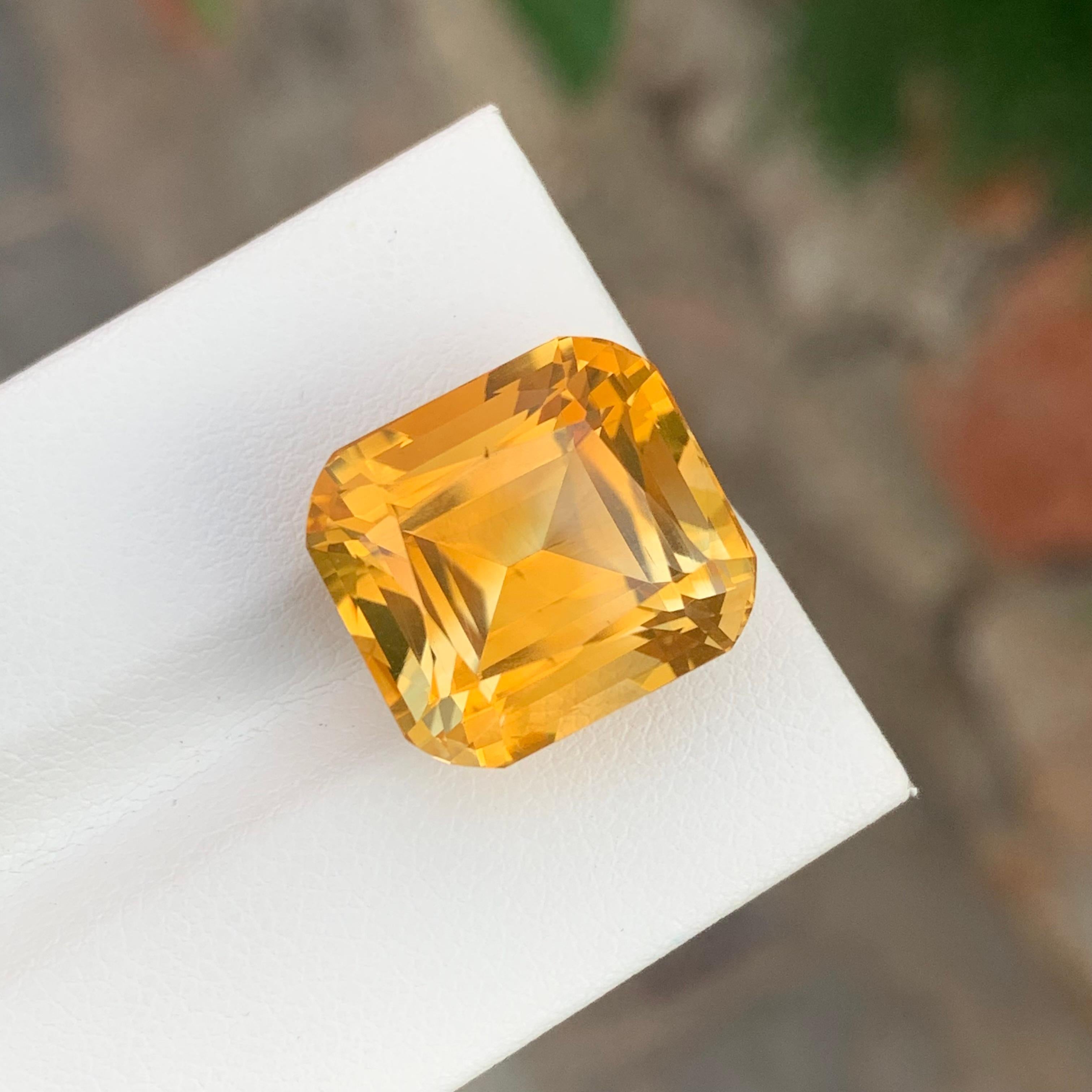 Cushion Cut 17.45 Carat Natural Loose Yellow Citrine Big Cushion Shape Gem For Necklace For Sale