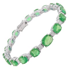 17.45 Carat Oval Shape Emerald Bracelet 2.30 Carat Diamond 14 Karat White Gold