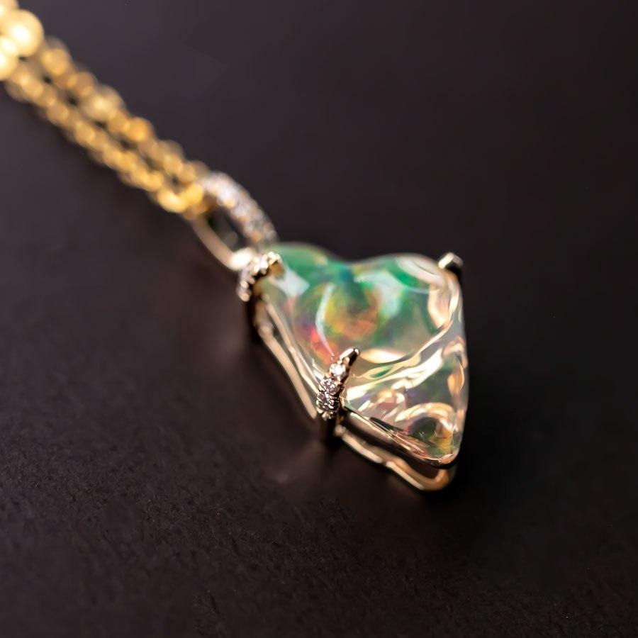 1,745ct Eternal Flame Mexican Fire Opal Diamond Necklace Anhänger 18K Gelbgold.


Kostenloser Inlandsversand mit USPS First Class! Kostenlose Geschenktüte oder -box zu jeder Bestellung!

Der Opal, die Königin der Edelsteine, ist einer der schönsten