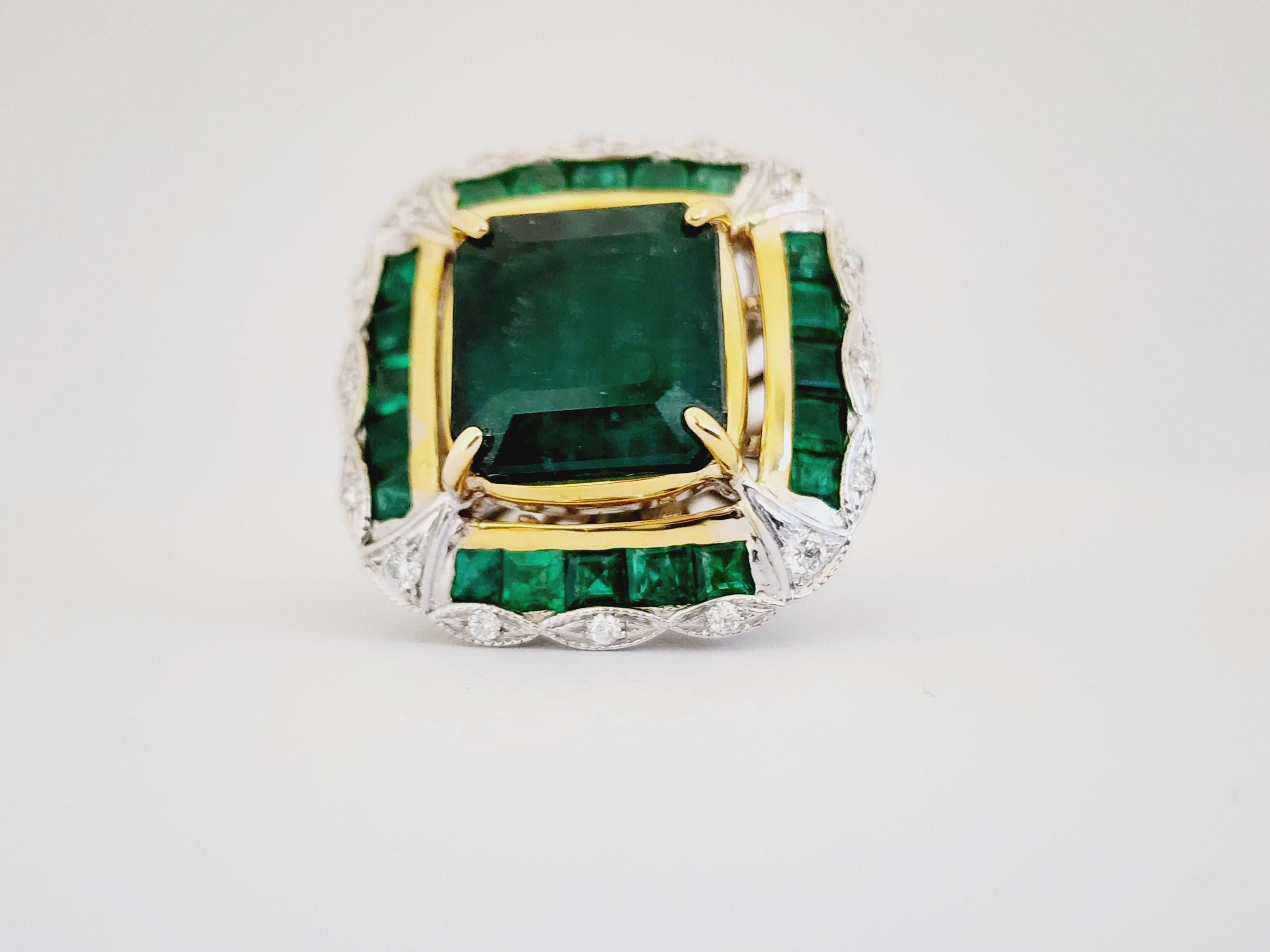 17.46 Carats Natural Emerald White Gold Diamond Ring 18 Karat For Sale 5