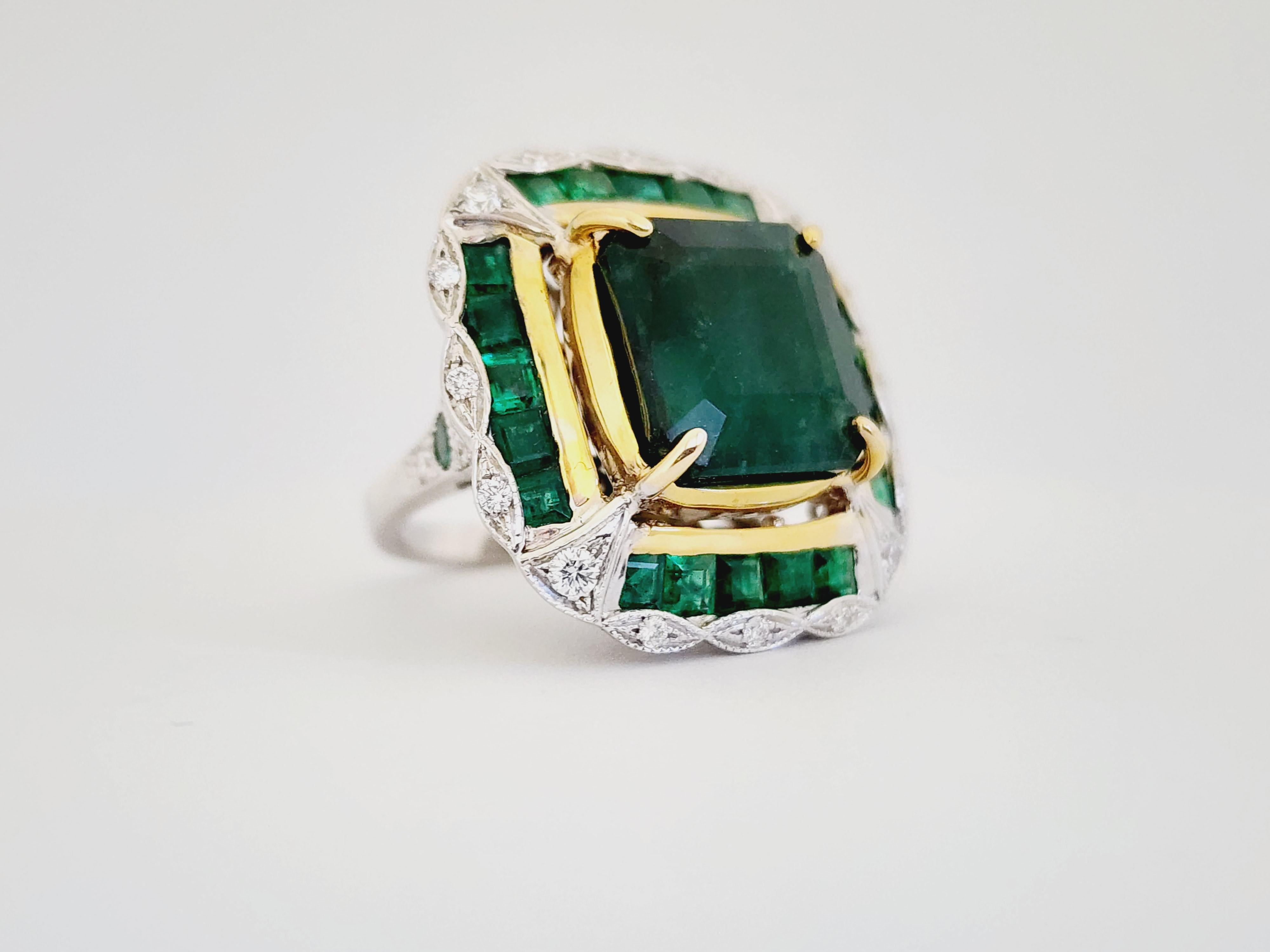 Women's 17.46 Carats Natural Emerald White Gold Diamond Ring 18 Karat For Sale