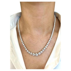 17,48 Karat Riviera abgestufte Diamant-Halskette