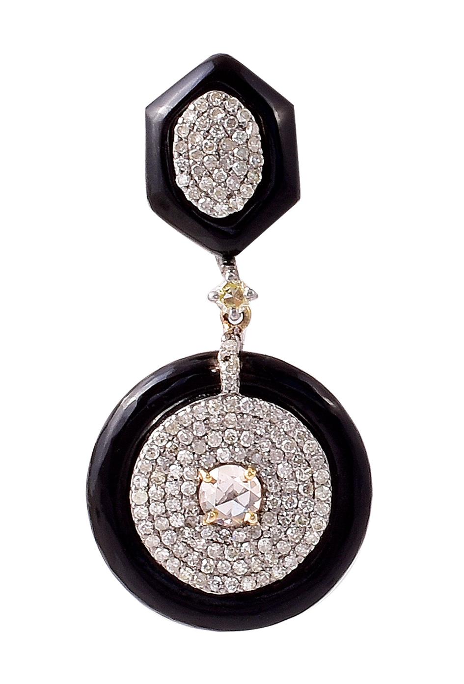 17.49 Carats Diamond, Rose-Cut Diamond, and Black Onyx Drop Earrings For Sale 1