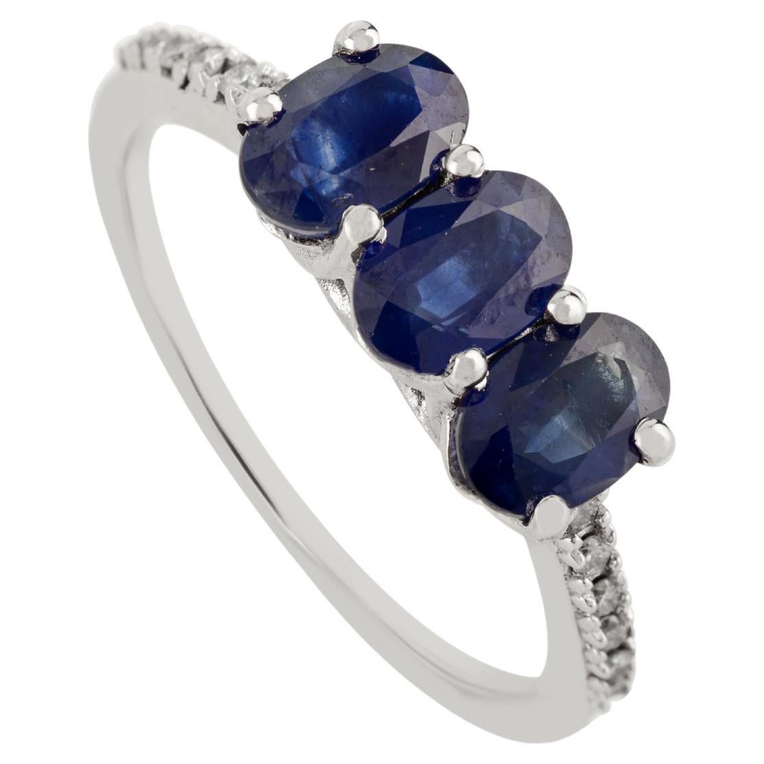 En vente :  1.74Ct Natural Deep Blue Sapphire & Diamond Three Stone Ring in 14K White Gold