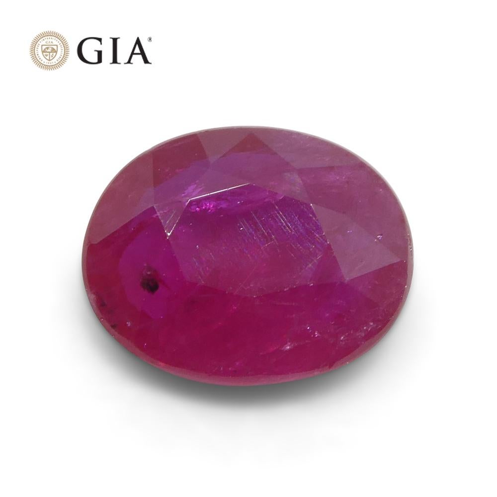 Rubis rouge violacé ovale de 1.74 carats certifié GIA du Mozambique en vente 1