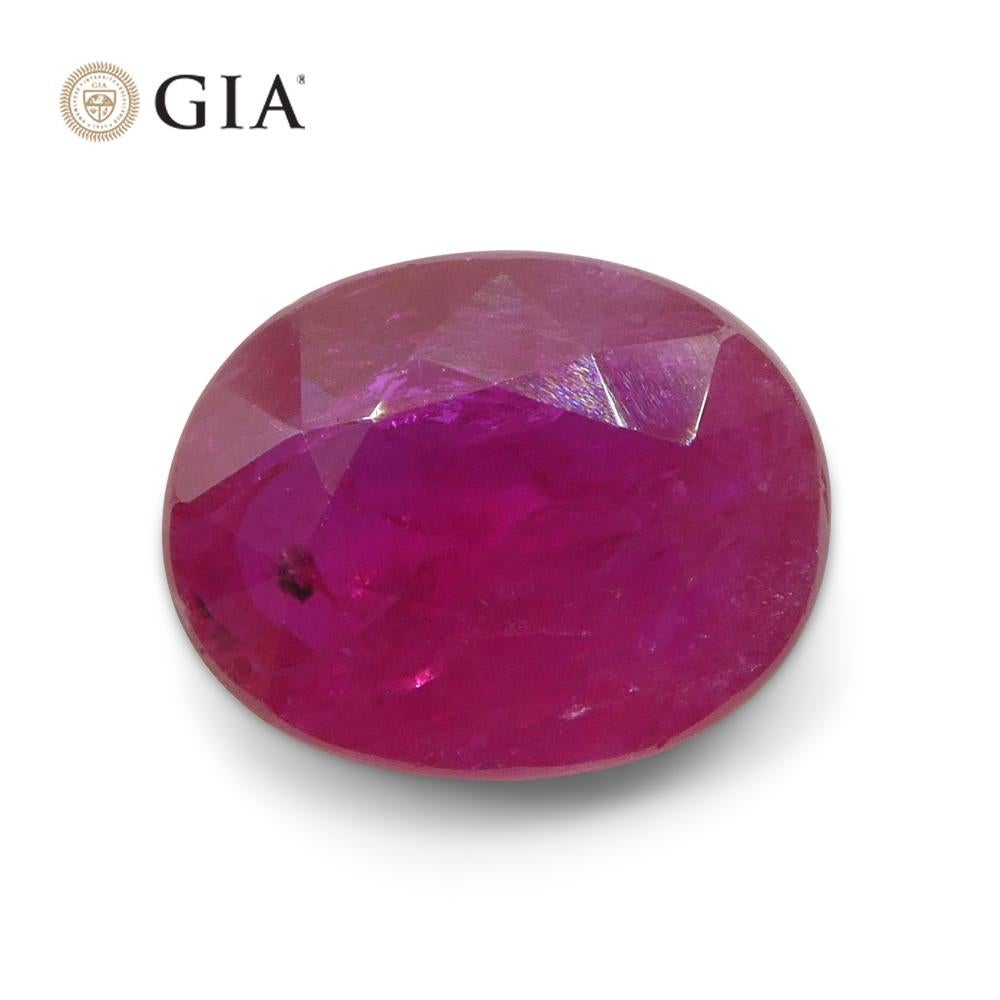 Rubis rouge violacé ovale de 1.74 carats certifié GIA du Mozambique en vente 4