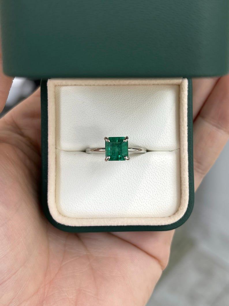 Modern 1.74ct Platinum Asscher Cut Emerald Solitaire Ring - Vivid Green 950 May Births For Sale