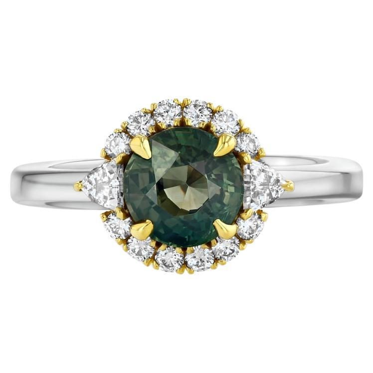 1.74ct round Alexandrite. Ring in platinum and 18K yellow gold. GIA certified. For Sale