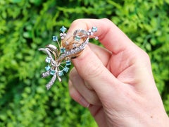 1,75 Karat Aquamarin, 1,38 Karat Diamant, Brosche aus 18-karätigem Gelbgold mit Palladium-Sprühbeschichtung