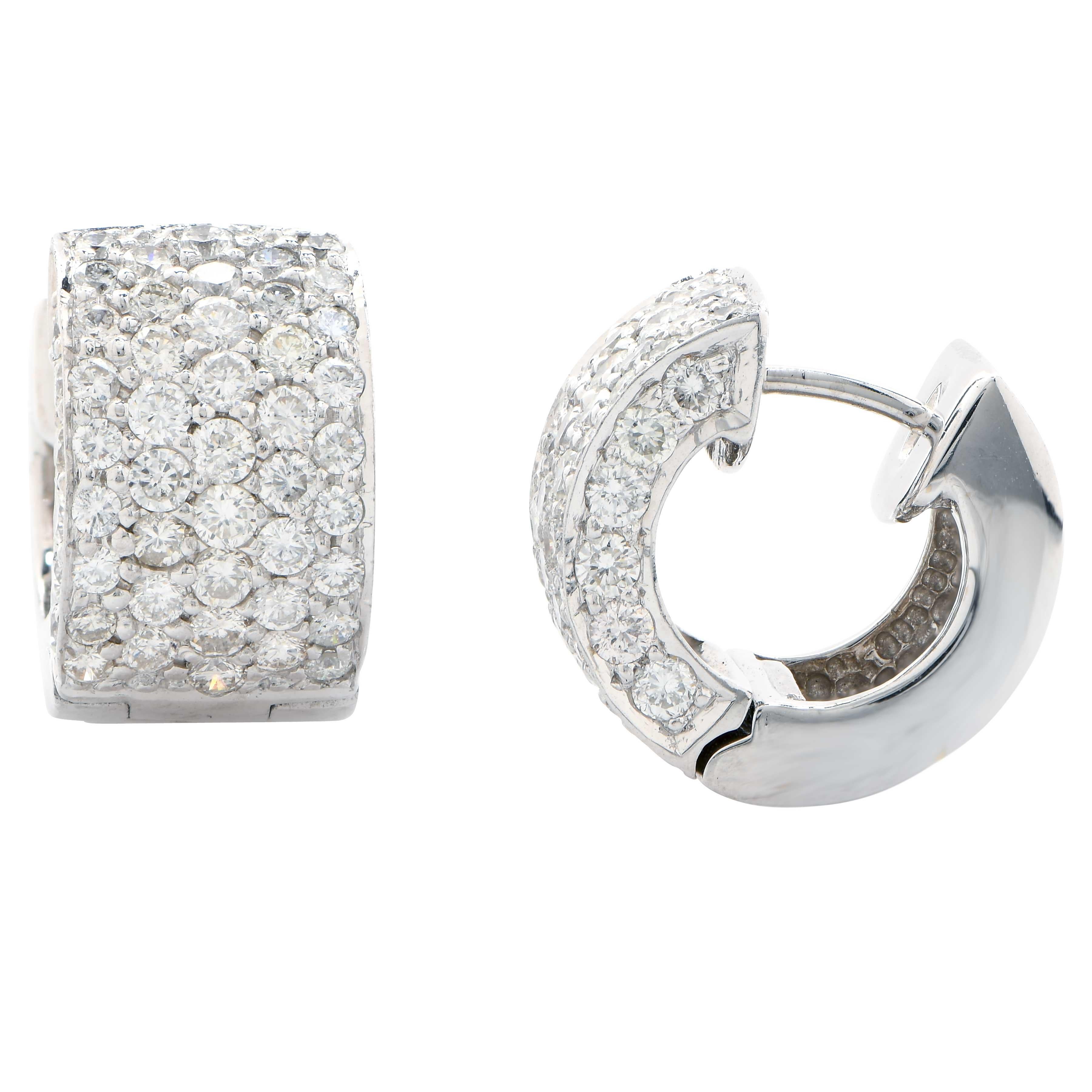 Round Cut 1.75 Carat Diamond Huggie Earrings in 18Karat White Gold For Sale