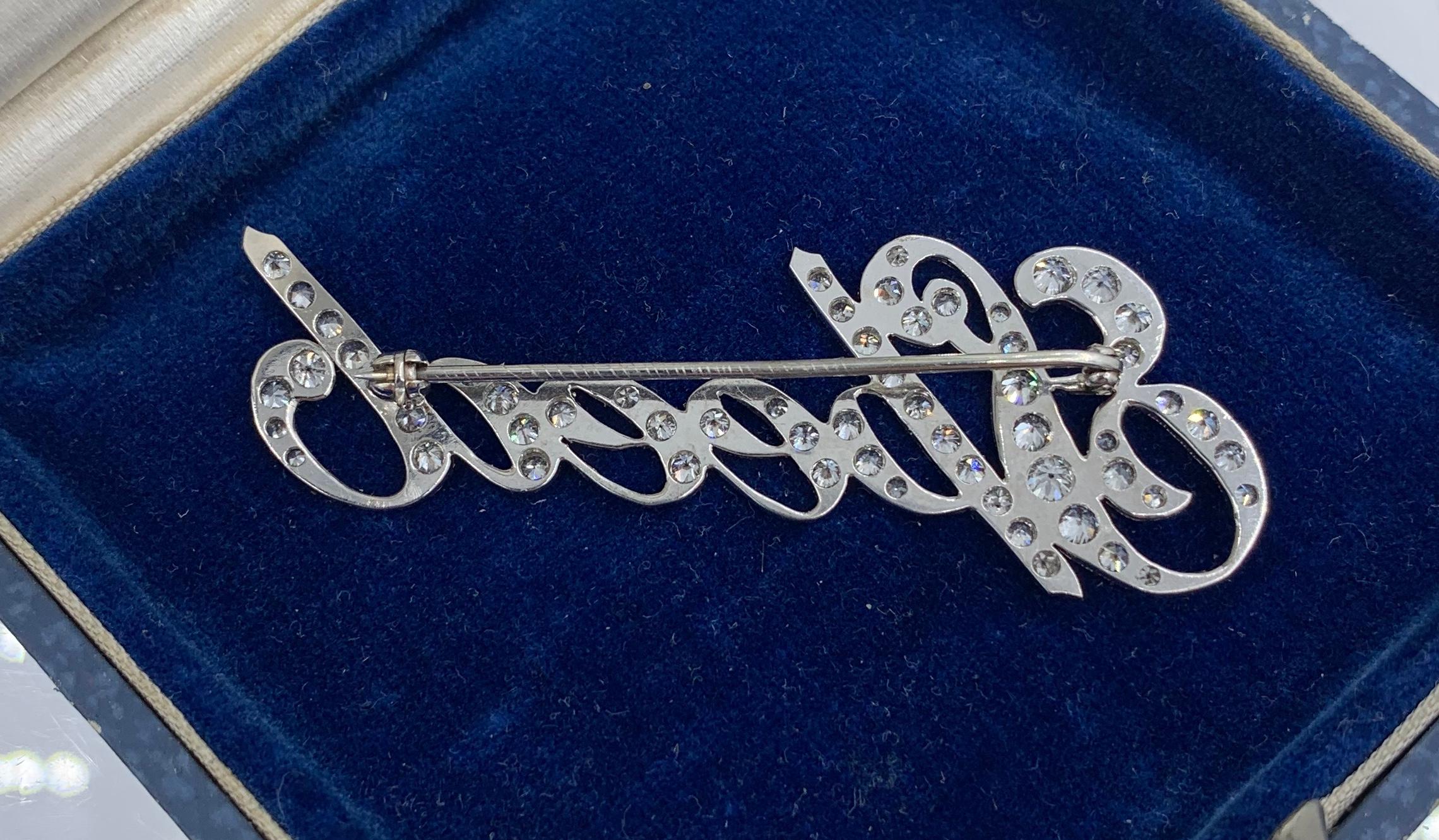 1.75 Carat Diamond Speed Brooch Pin 58 Diamonds White Gold In Excellent Condition For Sale In New York, NY