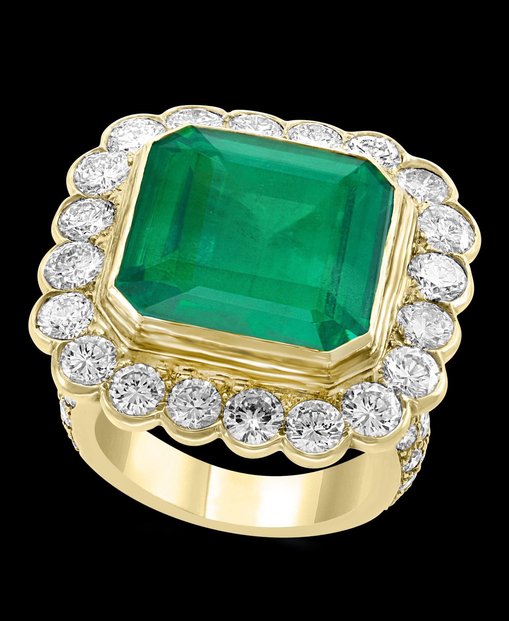 A classic, Cocktail ring , A rare find AGL , Minor, Traditional and super fine emerald , super large size and everything about this ring is super fine.
AGL Certified Minor Traditional 17.5 Ct Emerald Cut Colombian Emerald  Ring
Emerald is certified