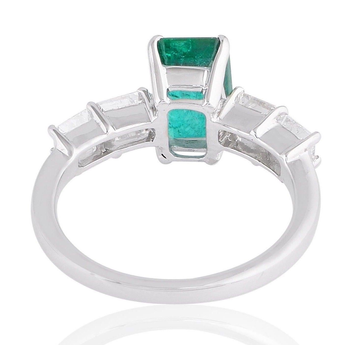 For Sale:  1.75 Carat Emerald Diamond 18 Karat White Gold Ring 2