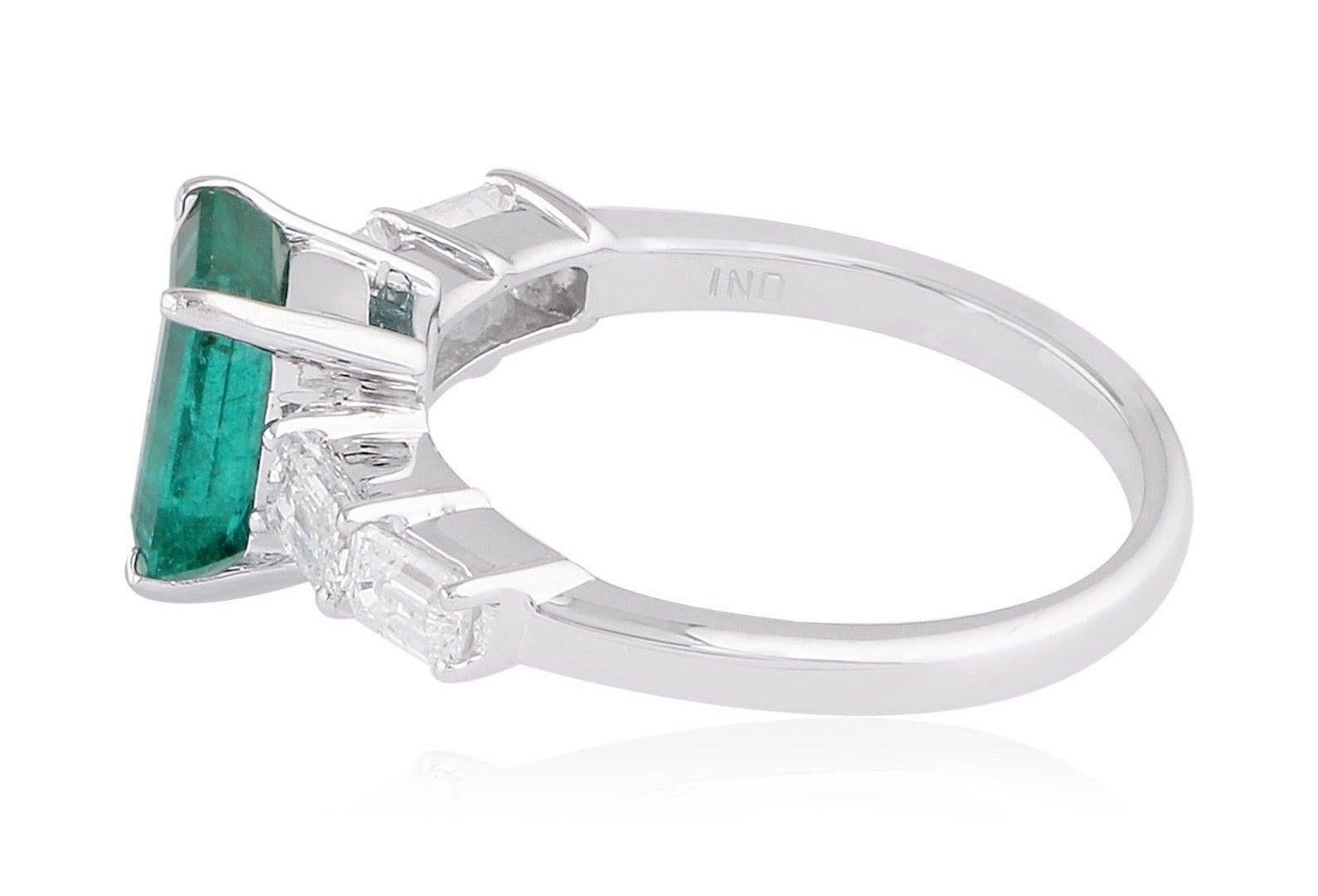 For Sale:  1.75 Carat Emerald Diamond 18 Karat White Gold Ring 3