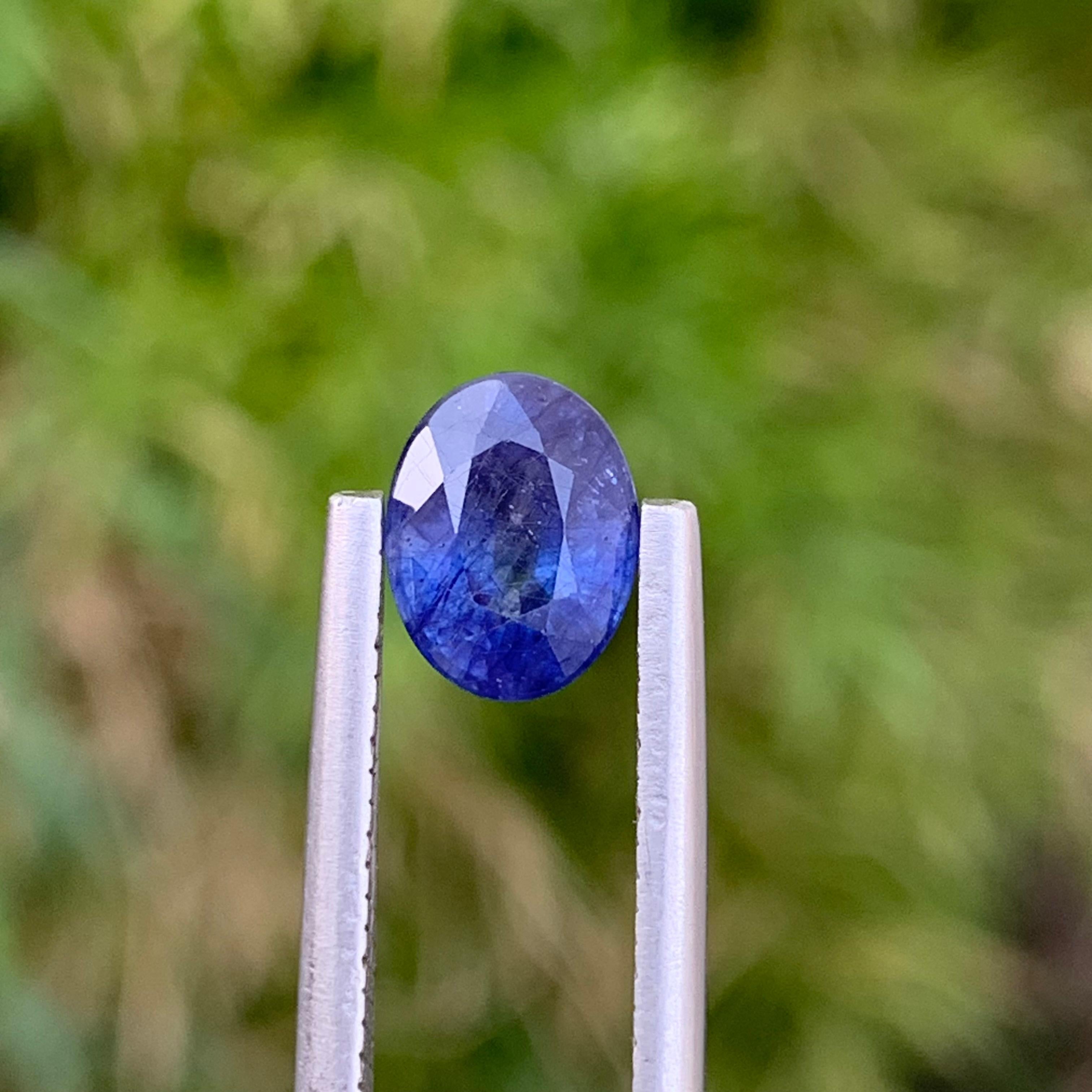 1,75 Karat Wunderschöner facettierter blauer Saphir Ovalform Edelstein für Verlobungsring im Angebot 3