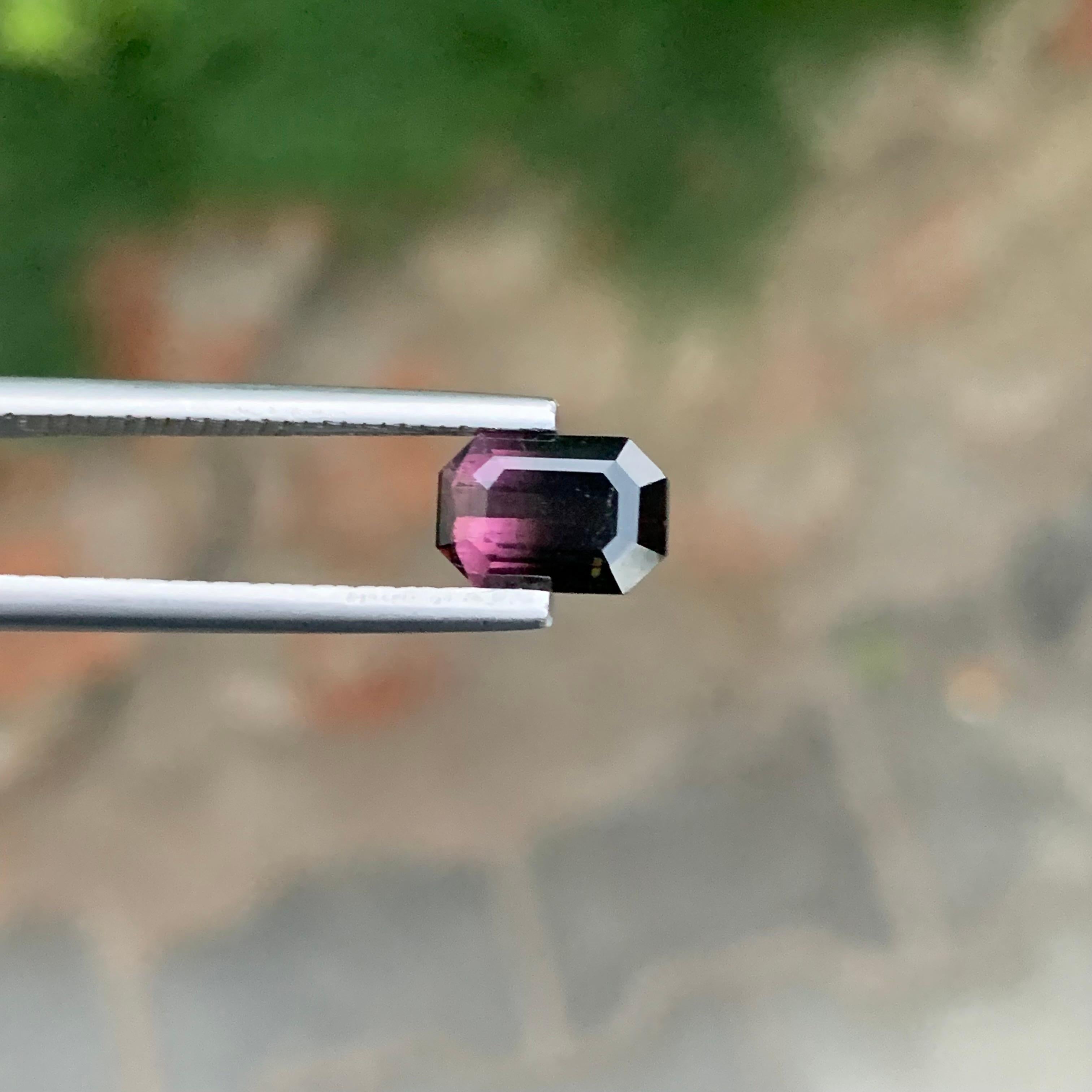 da uomo o donna 1,75 carati di tormalina bicolore naturale sfusa a forma di smeraldo dall'Afghanistan in vendita