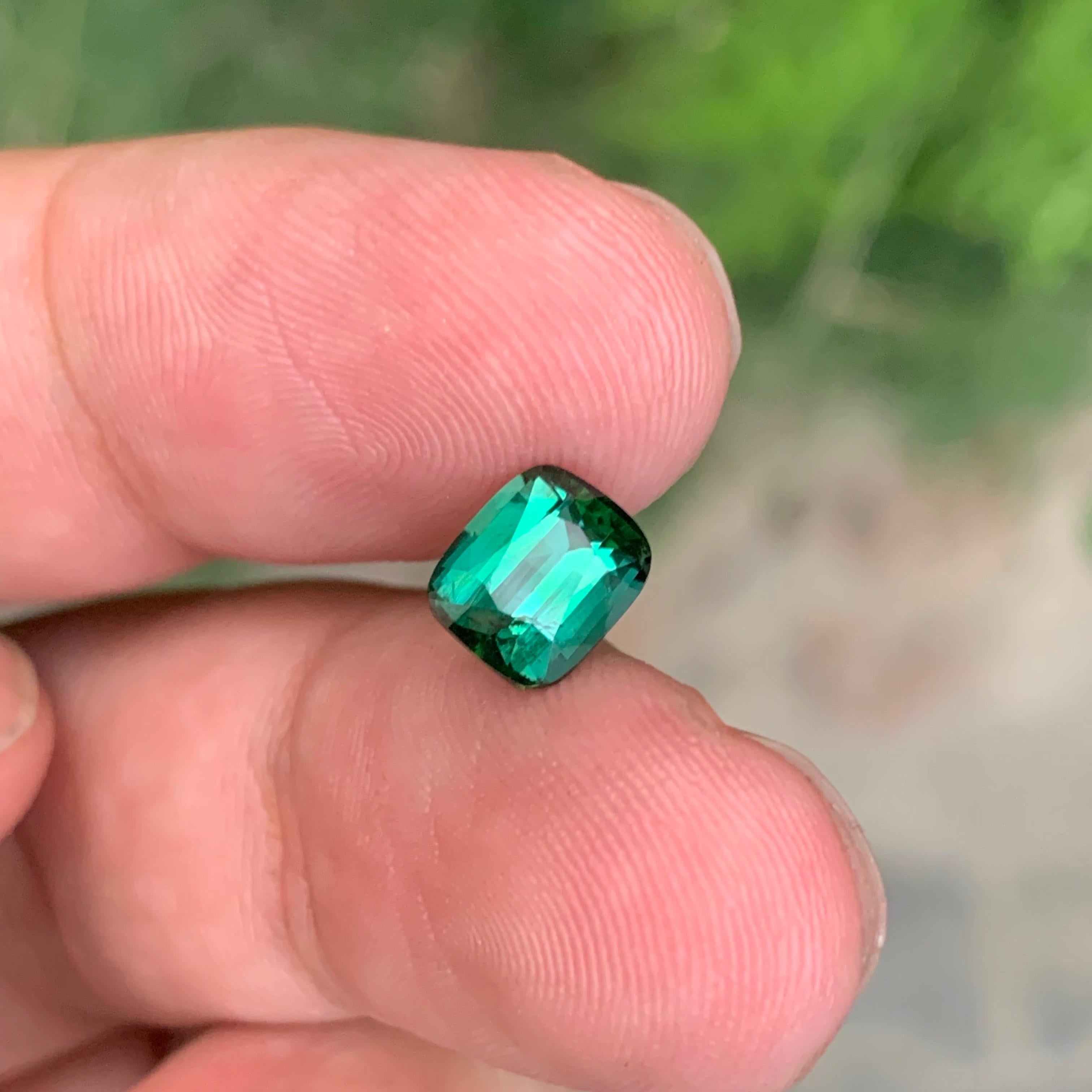1.75 Karat Natürlicher Lose Blauer Grüner Turmalin Cushion Shape Edelstein im Angebot 6