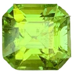 1.75 Carat Natural Loose Green Peridot Stone Asscher Cut Pakistani Gemstone (pierre pakistanaise taillée à l
emporte-pièce)
