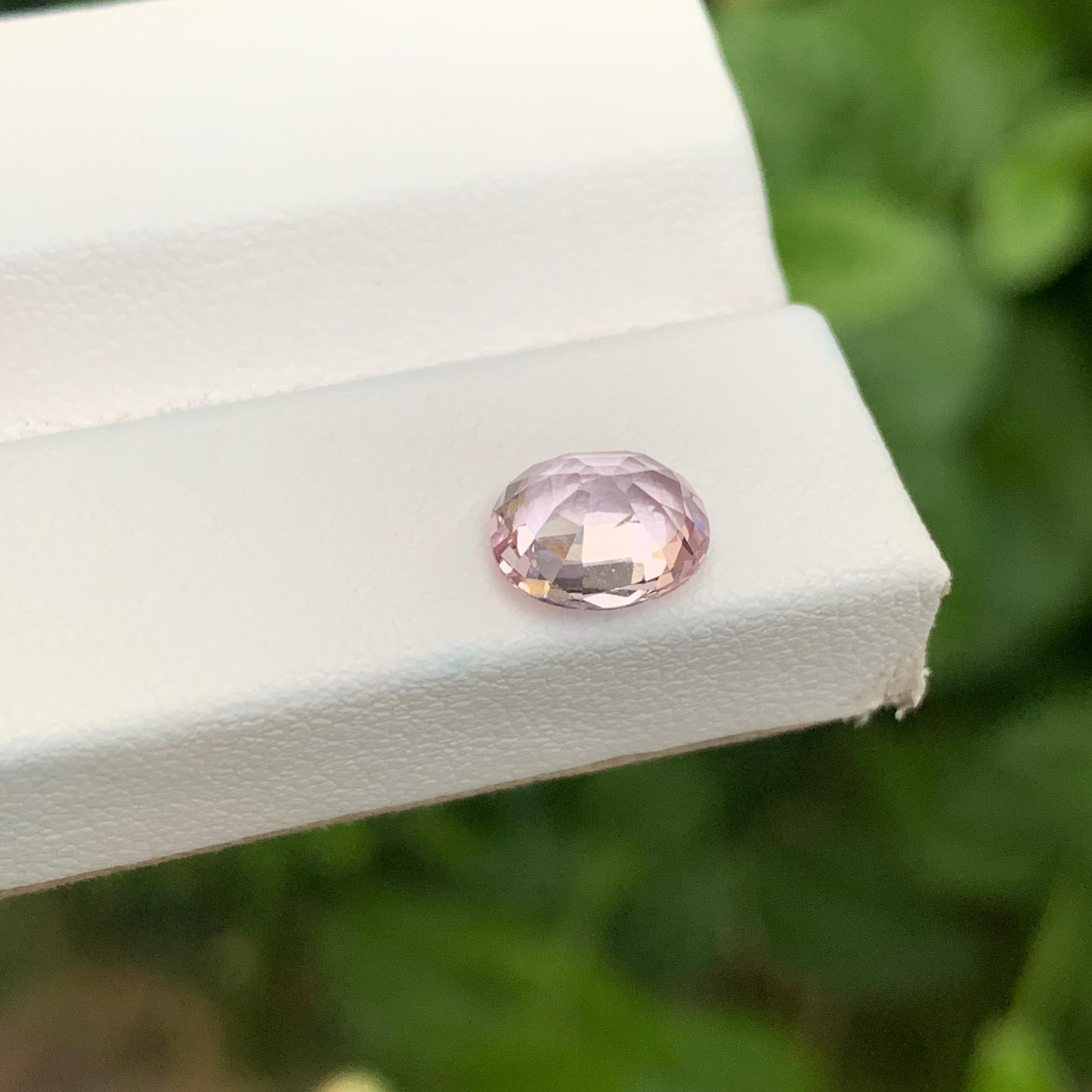 1.75 Carat Natural Loose Light Pink Spinel Oval Shape Gemstone For Sale 3