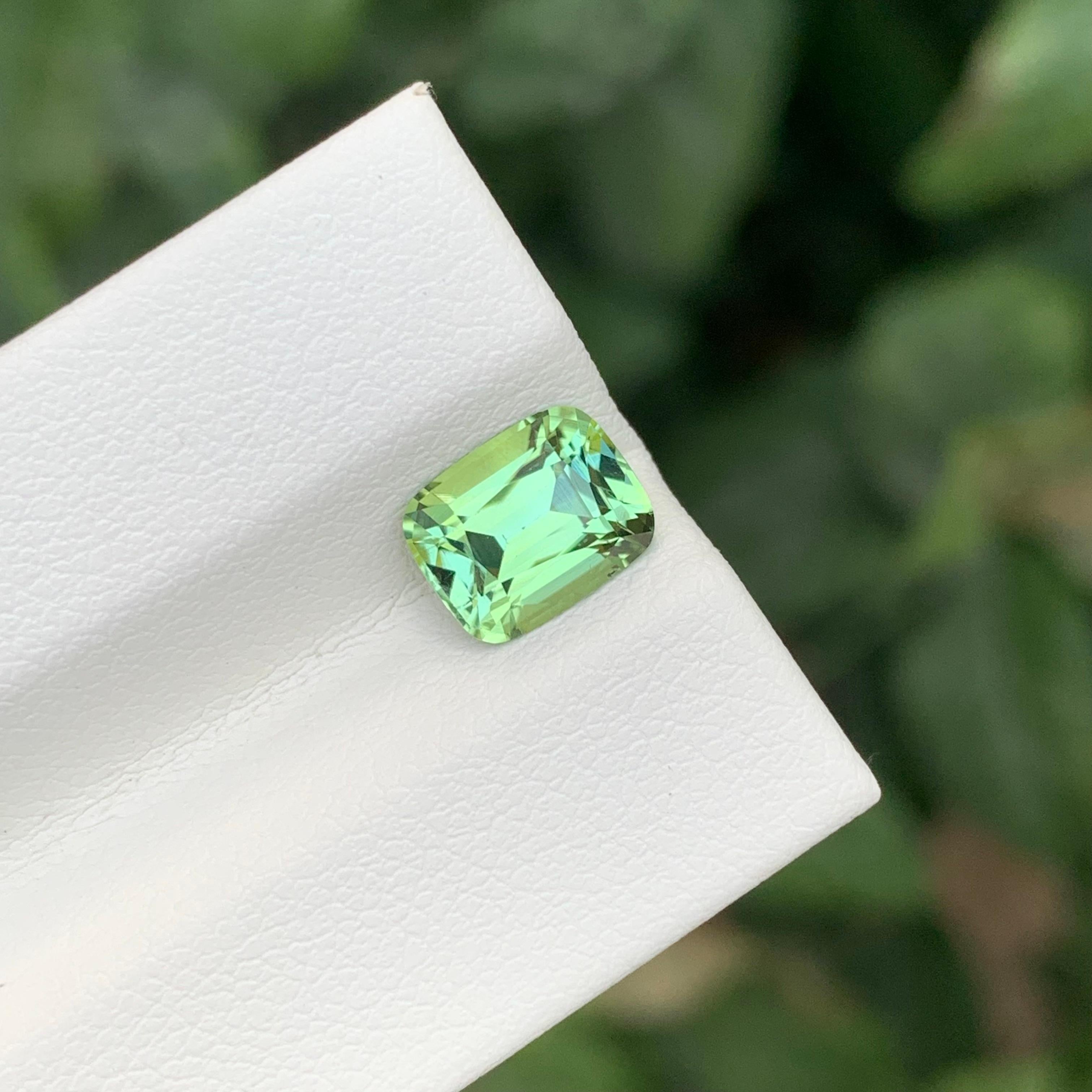 1.75 Carati di tormalina verde menta naturale sfusa a forma di cuscino in vendita 7