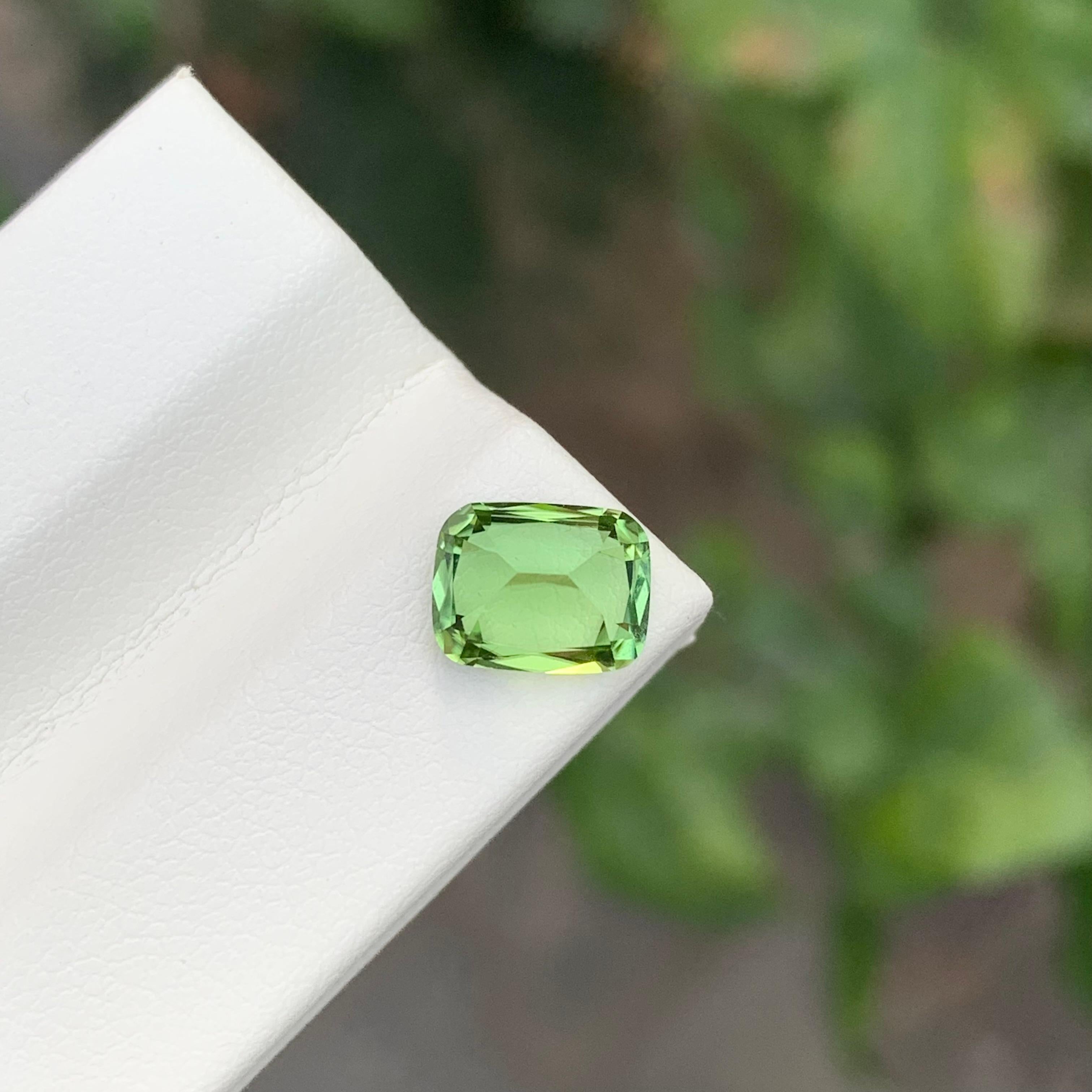 da uomo o donna 1.75 Carati di tormalina verde menta naturale sfusa a forma di cuscino in vendita