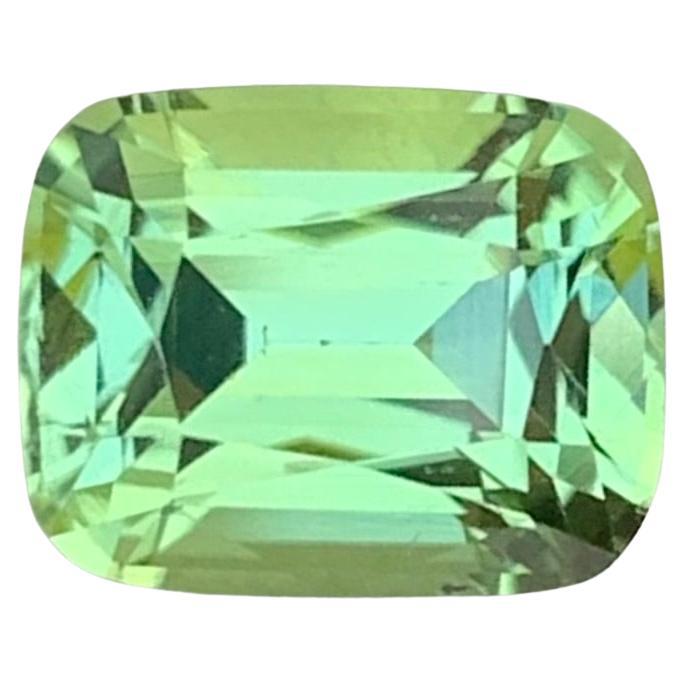Gema suelta de 1.75 quilates de turmalina verde menta natural en forma de cojín