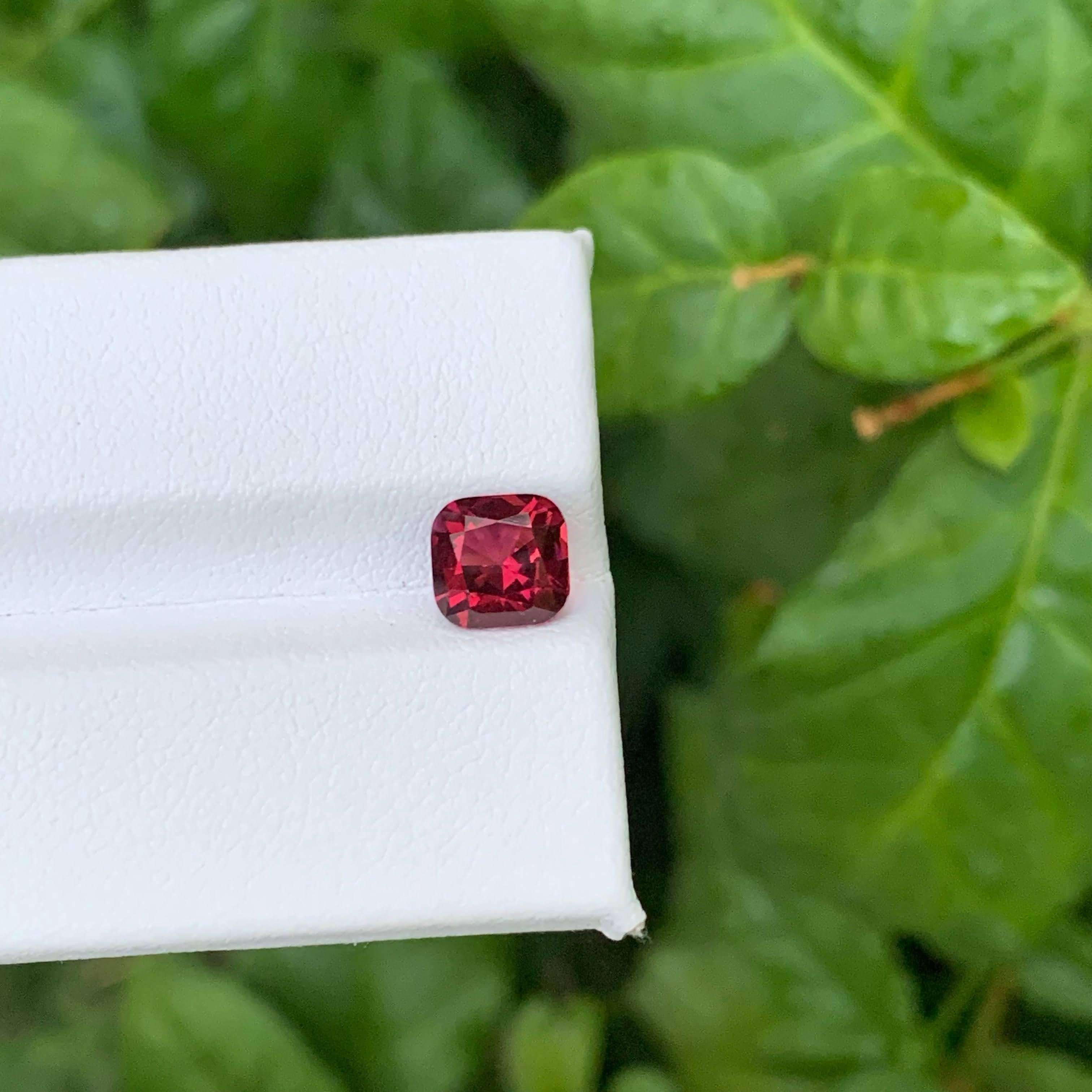 1,75 carati di granato rosso sfuso Nature Fancy Cushion Cut Gemma africana in vendita 5