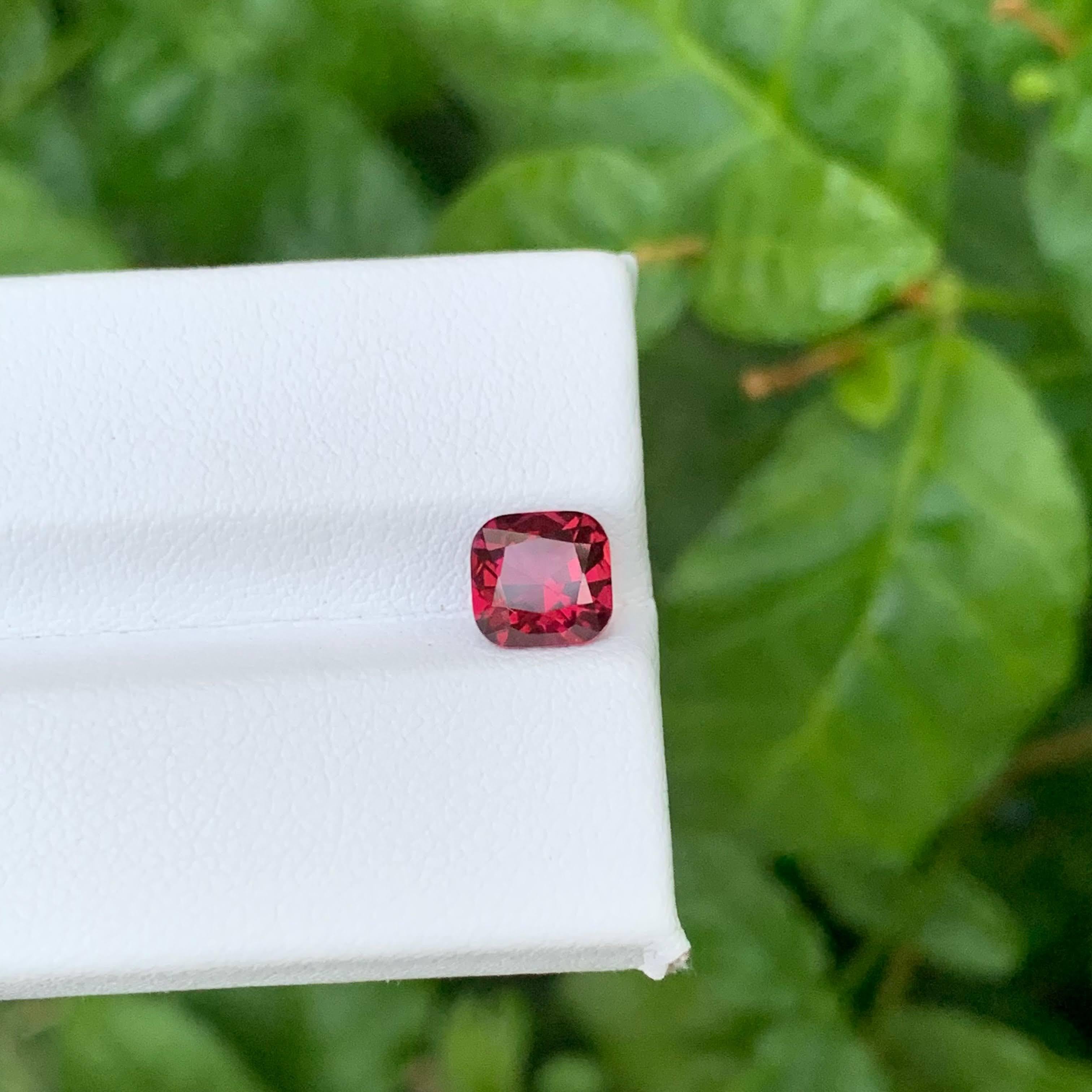 da uomo o donna 1,75 carati di granato rosso sfuso Nature Fancy Cushion Cut Gemma africana in vendita