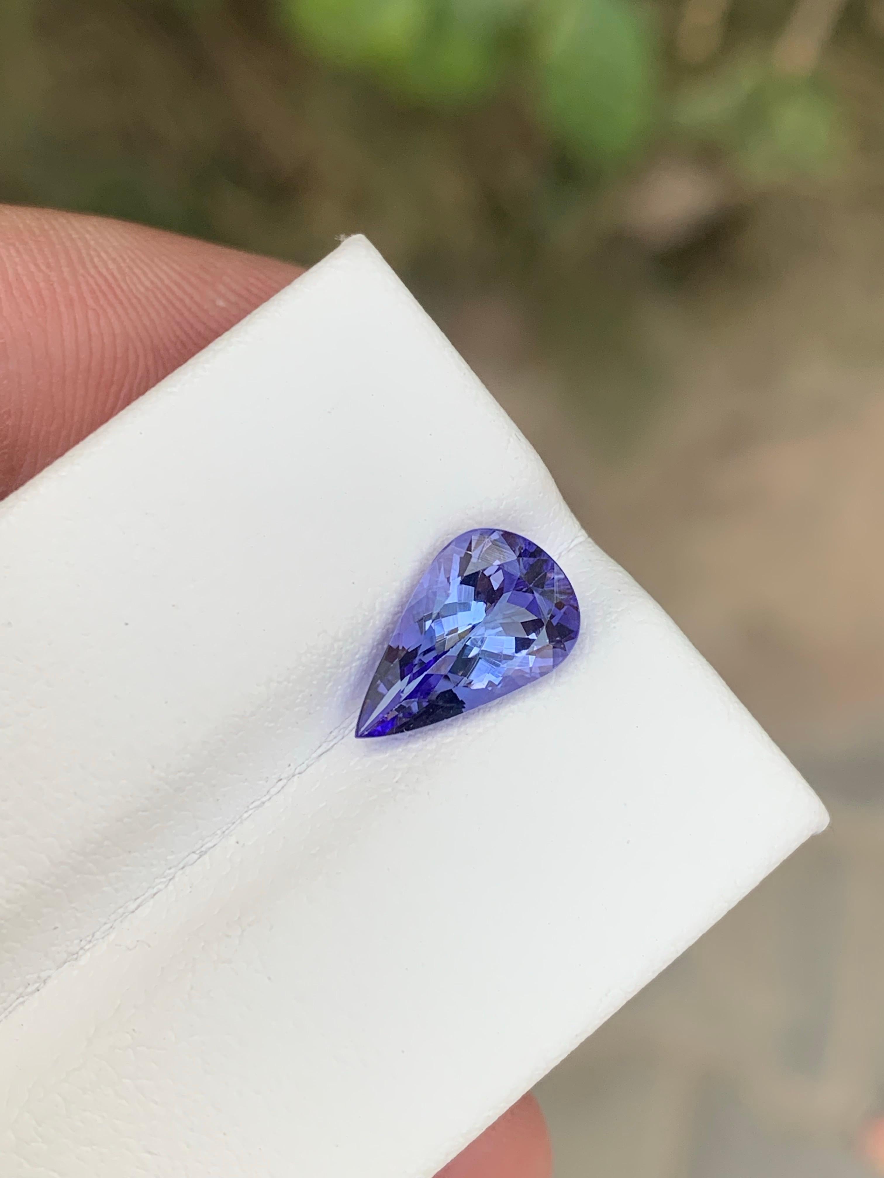 1.75 carati di tanzanite naturale sfusa a forma di pera dalla Tanzania in vendita 4